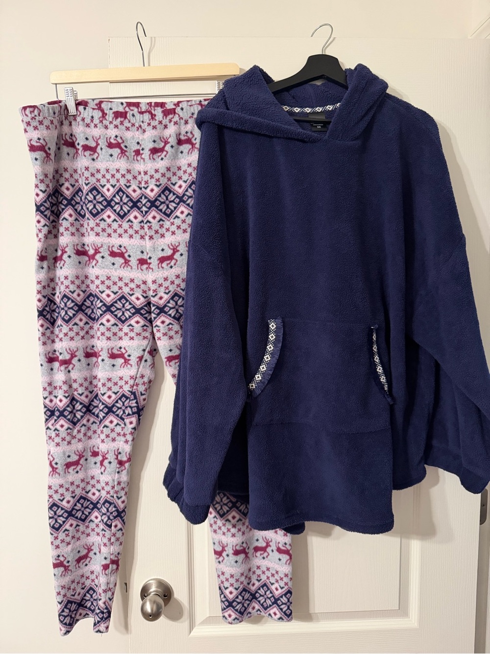 Cuddl Duds Navy Hooded Pajama Top with Pink & Navy Reindeer Pants